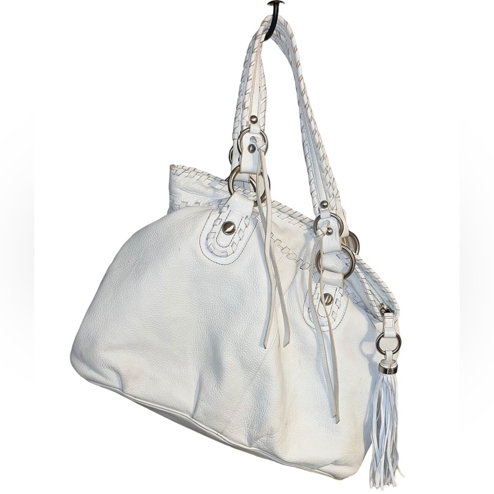 B. Makowsky White Shoulder Bag